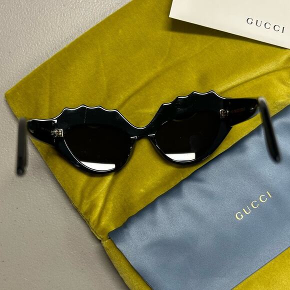 Gucci Cat Eye Sunglasses  Hollywood Forever Black Studded Crystals Authentic NEW - Picture 6 of 10
